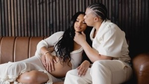 小胖当爹洛夫顿女友晒照宣布怀孕喜讯 两人亲密合影甜度拉满