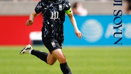 官方：34岁韩国女足老将池笑然租借加盟伯明翰女足